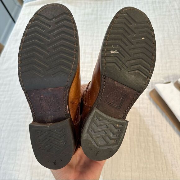 FRYE TALL BOOT VERONICA Back Zip DARK BROWN LEATHER ENGINEER CLASSIC Size 6 B - Picture 10 of 11